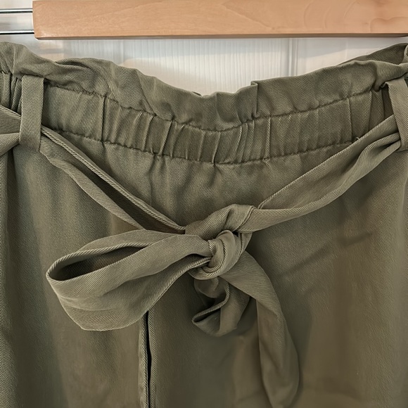 Press midi paper bag skirt. - Picture 2 of 4